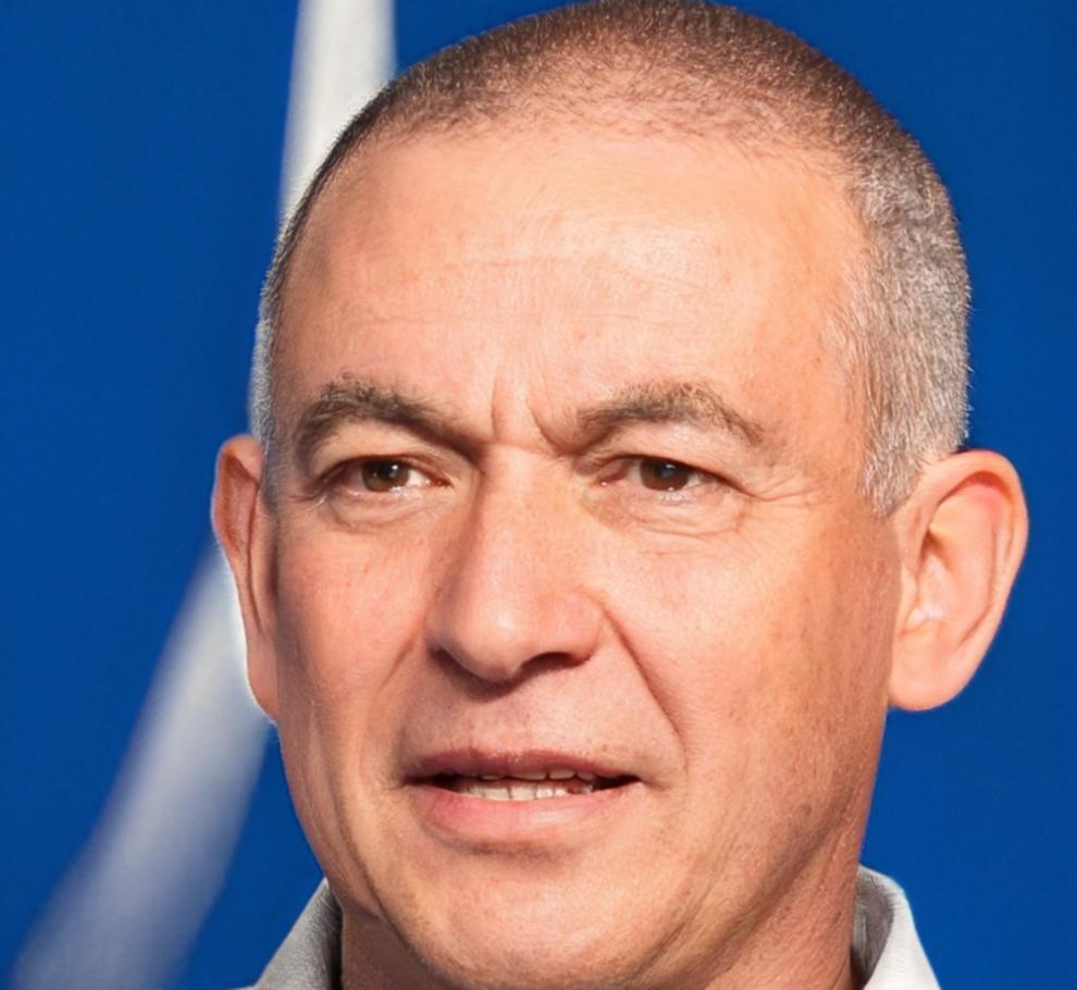 Mircea Stoica, fondator sorymelanthuvoq